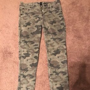 Waist size 30 hudson camo jeans